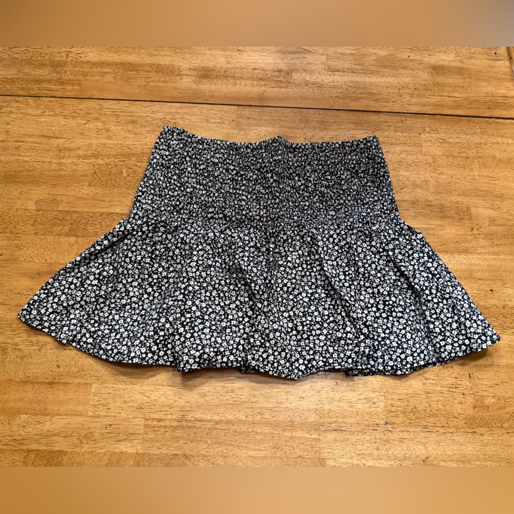 H&M Monochrome Patterned Fabric